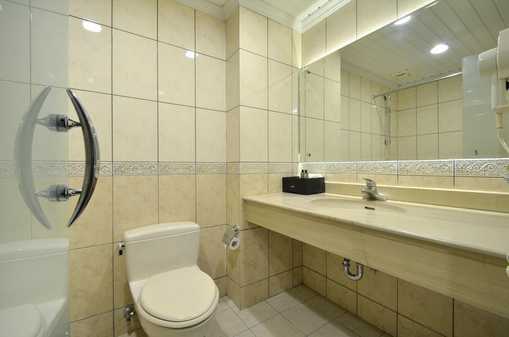 King'S Paradise Hotel Zhongli Room photo