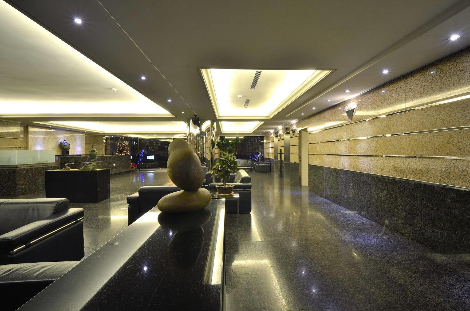 King'S Paradise Hotel Zhongli Exterior photo